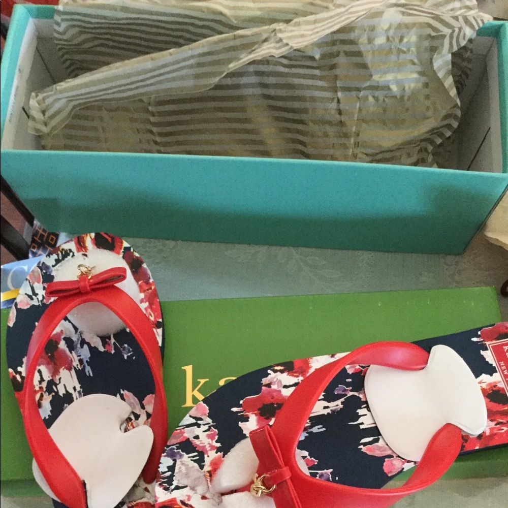 KATE SPADE FLIPFLOP SIZE 6M